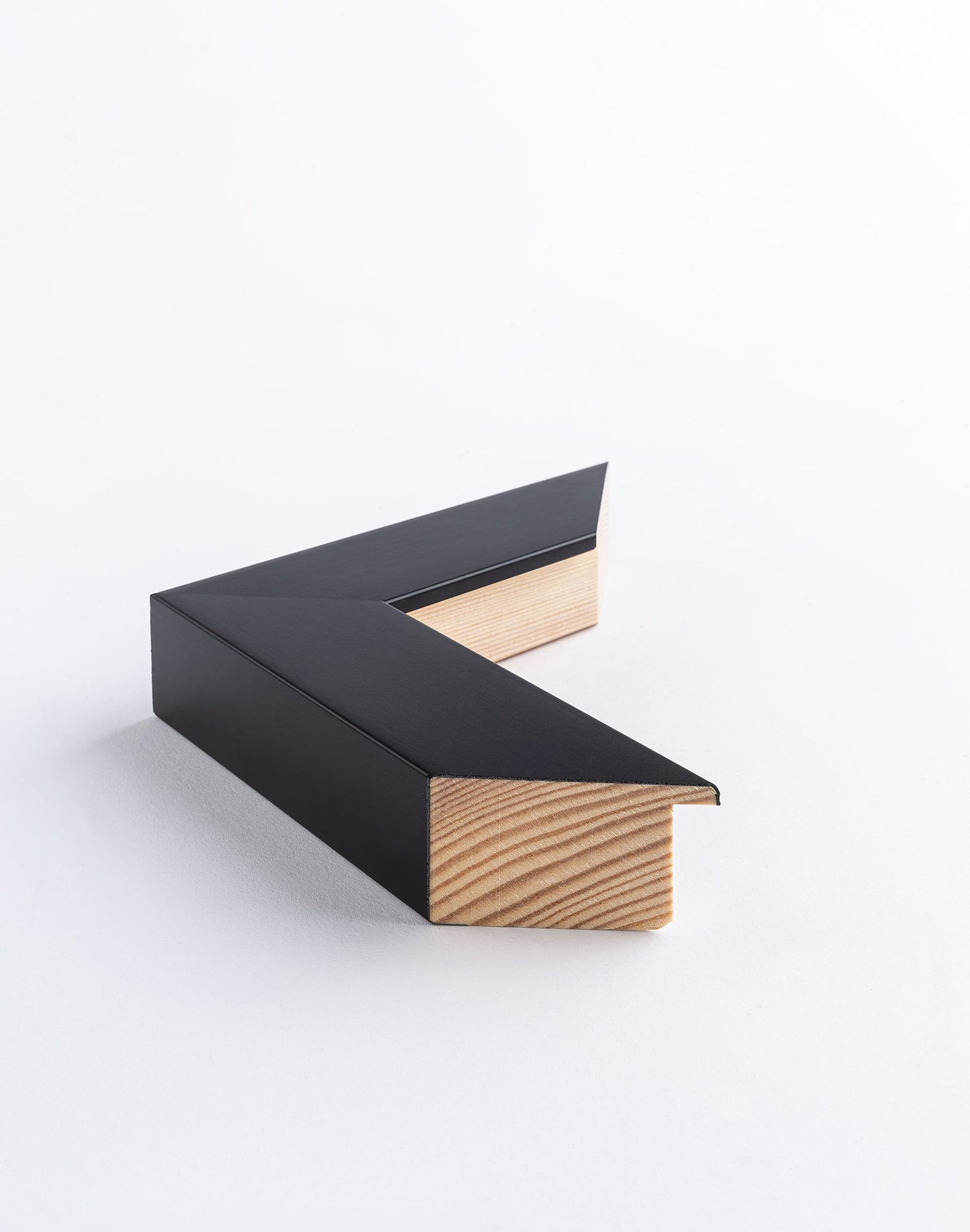 Munich (40x32mm), Black