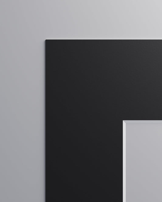 Mount Sample: Black (White Core)