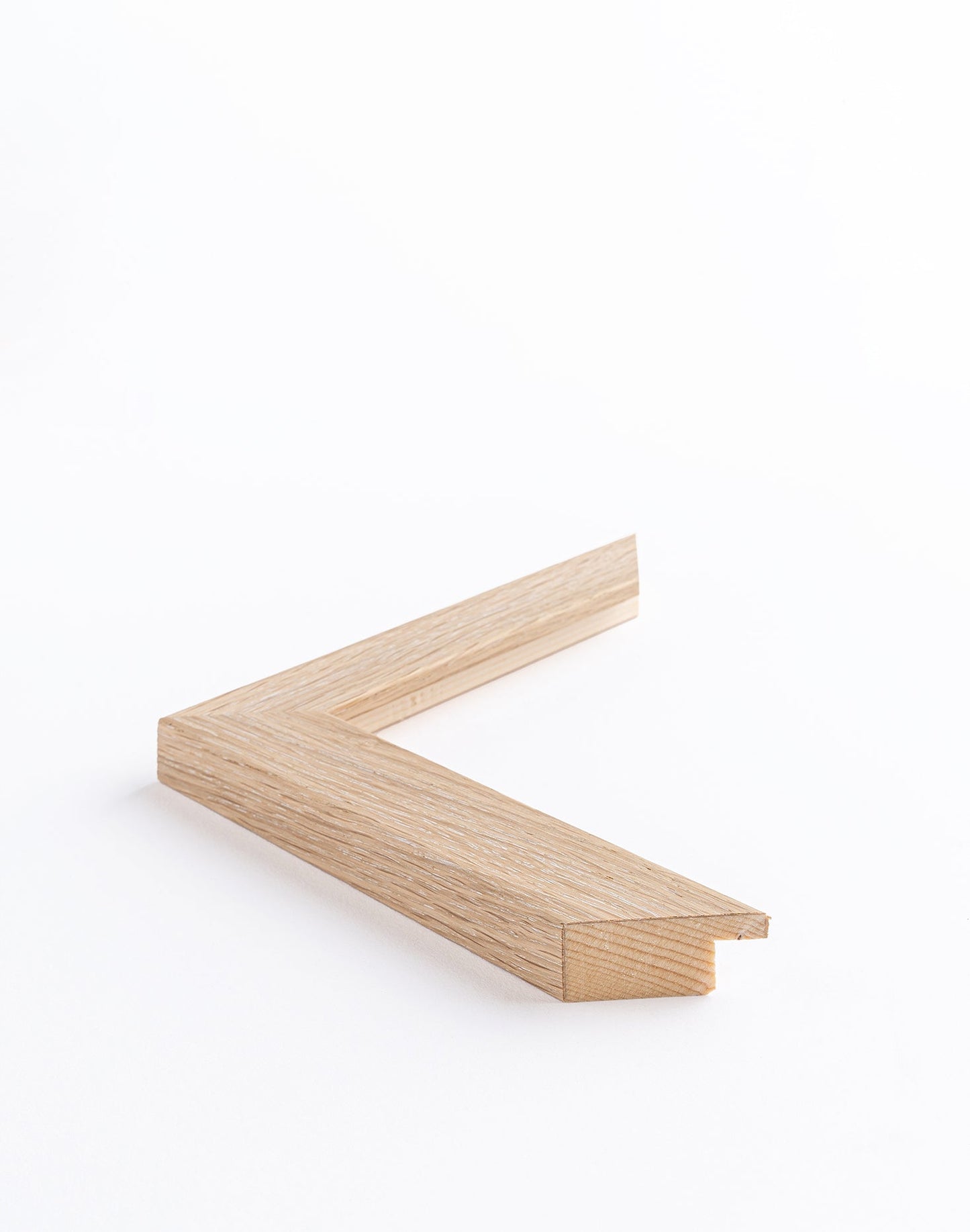 Tallinn (25x15mm), Whitewashed Oak – Veneer